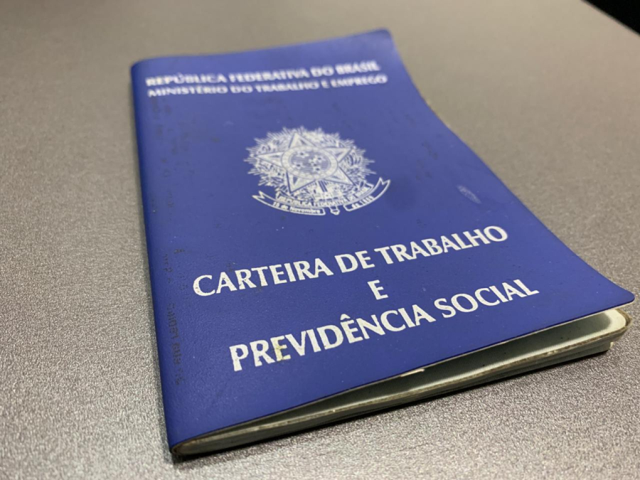 Estado divulga 2.942 vagas de emprego formal, estágio e jovem aprendiz