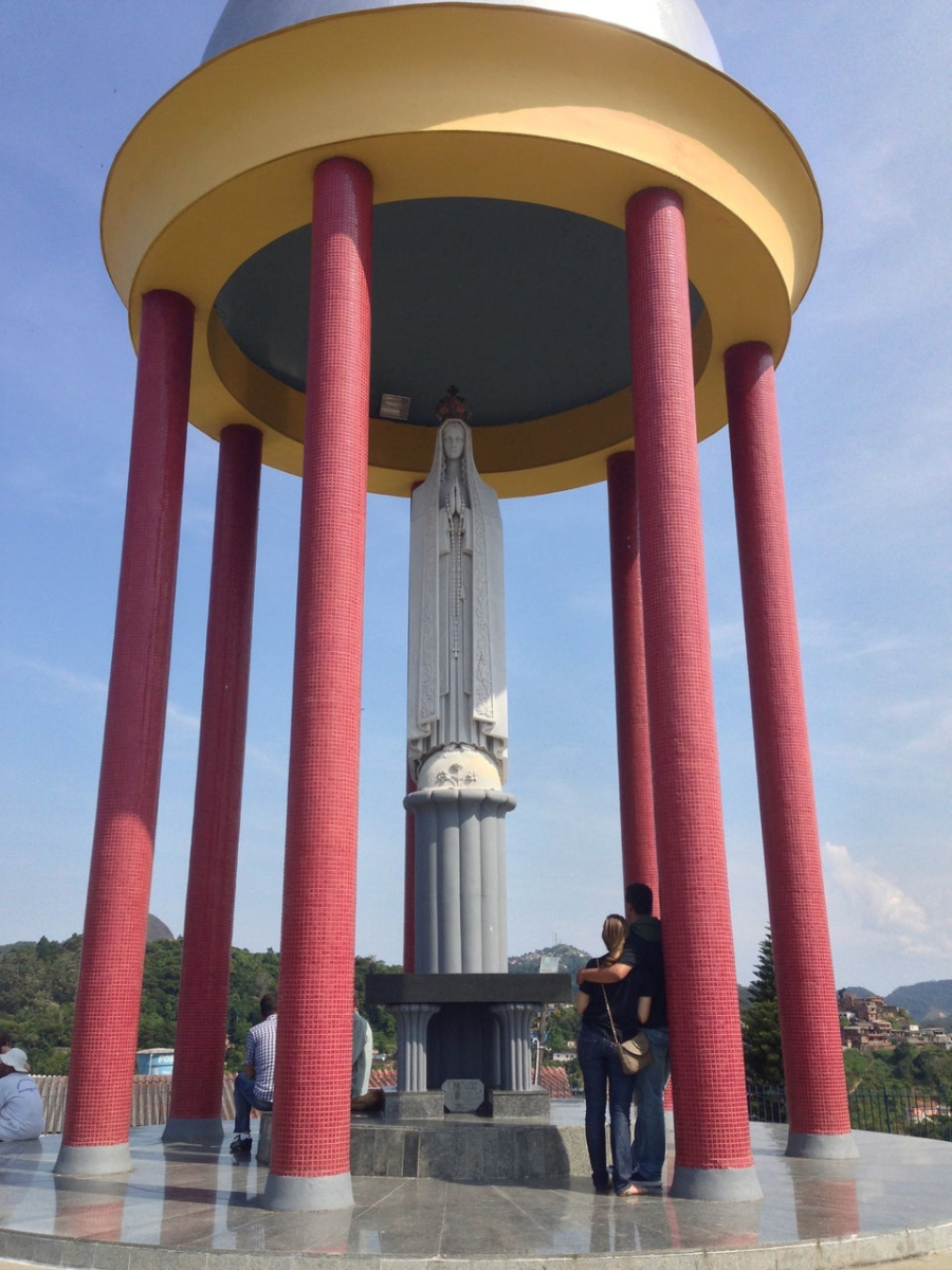 Trono de Fátima: patrimônio cultural e espiritual de Petrópolis